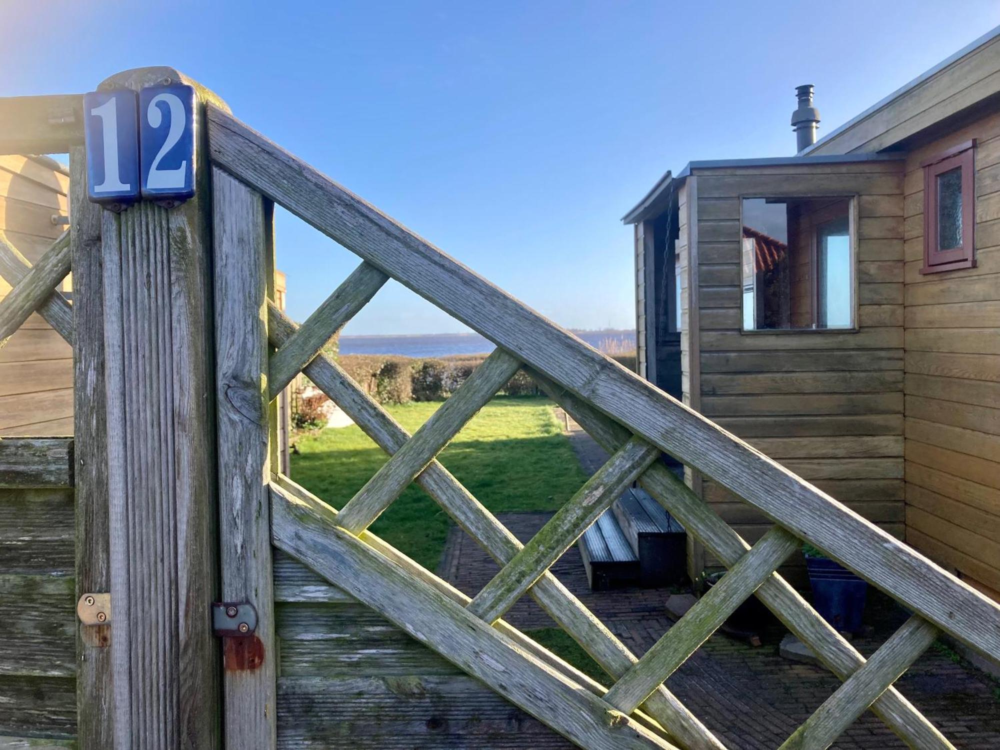 3 Pers. Holiday Home Sonnenschein With Fenced Garden And Infrared Sauna Anjum エクステリア 写真